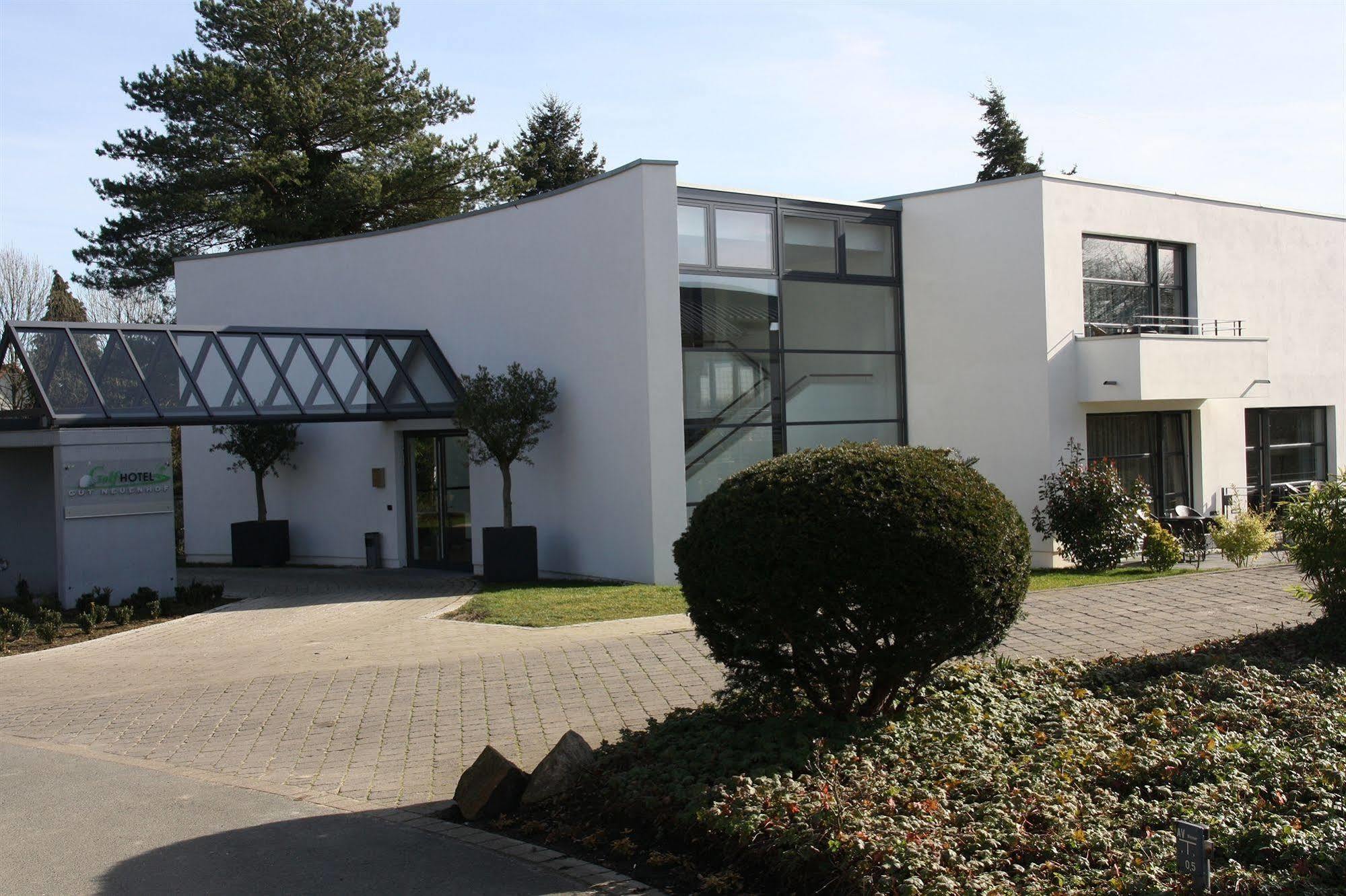 Golfhotel Gut Neuenhof Frondenberg Exterior photo